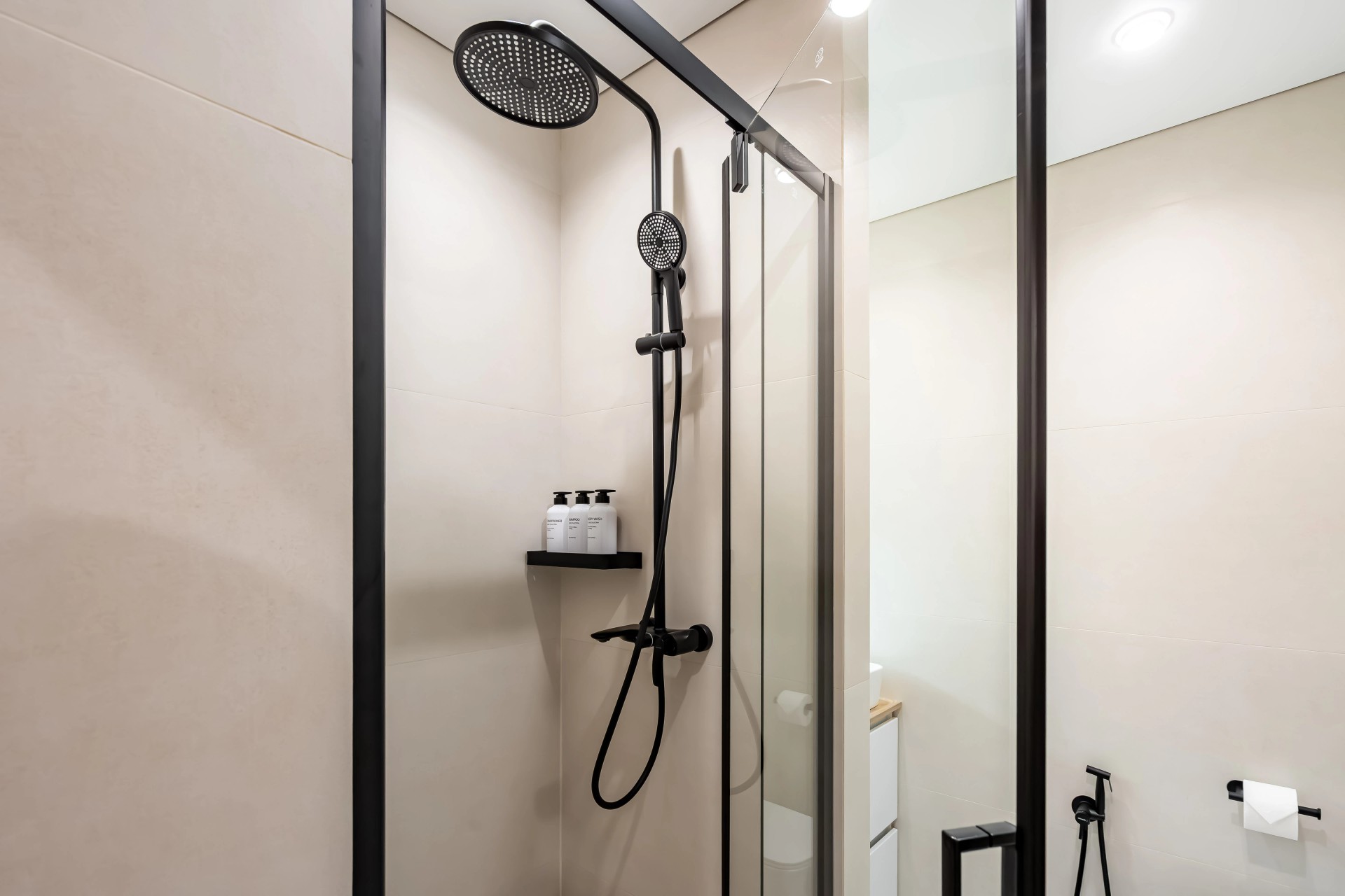 Белоостровская 10