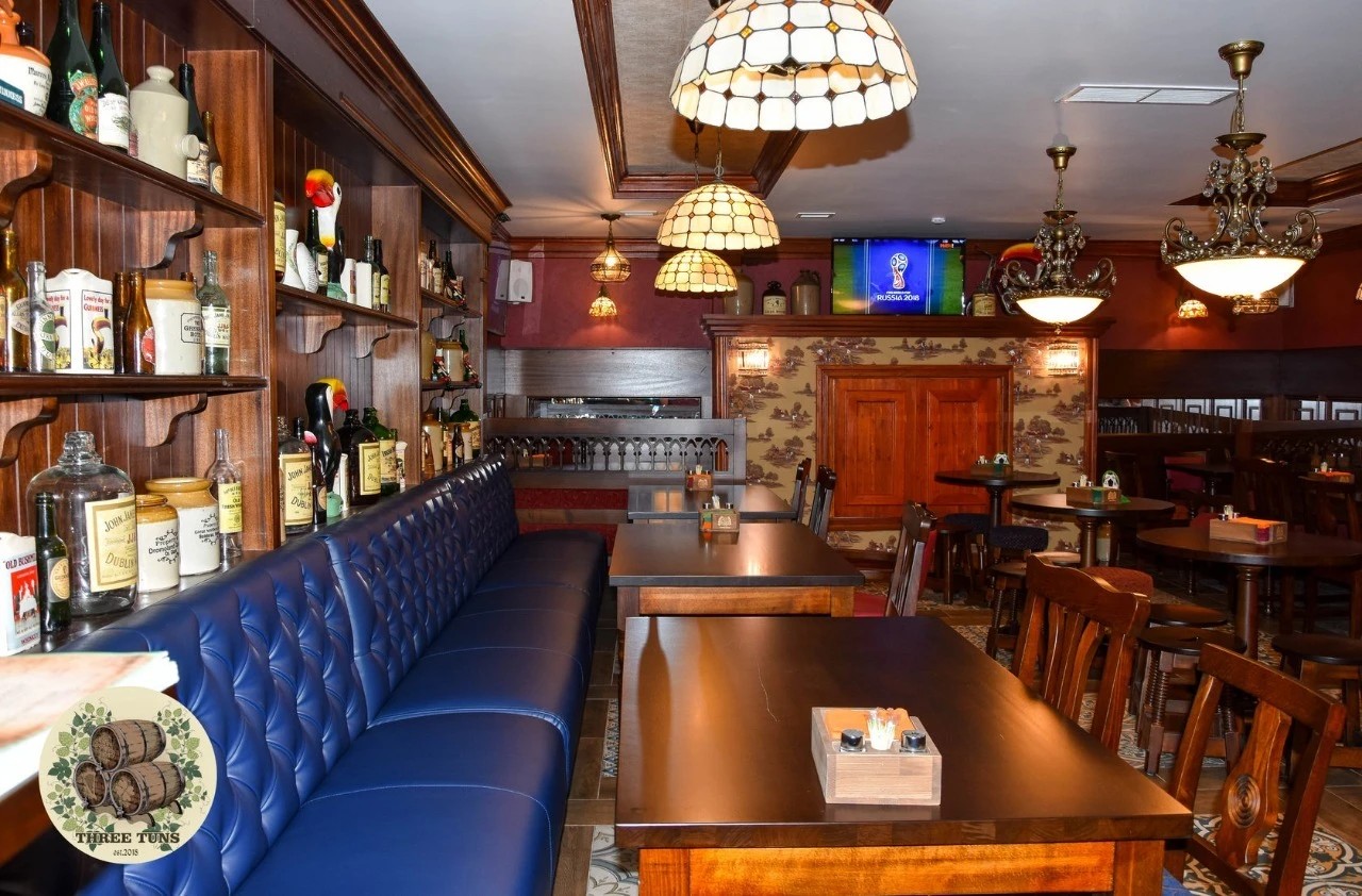 Ирландский ПАБ "Три Бочки"