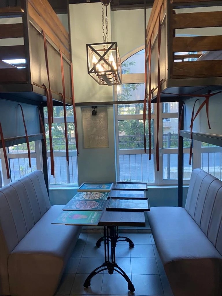 г. Волхов. Кафе " Friends kitchen"