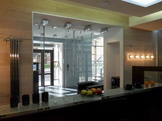 ОФИС - ХАЙ-ТЕК