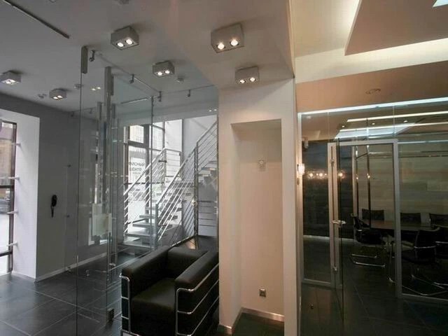 ОФИС - ХАЙ-ТЕК