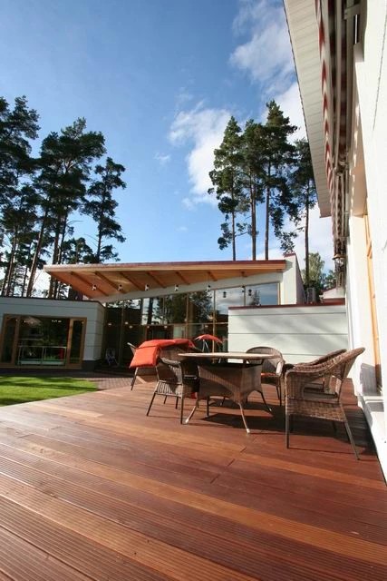 БАССЕЙН - МИНИМАЛИЗМ