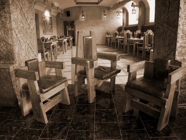 РЕСТОРАН - РОМАНСКИЙ