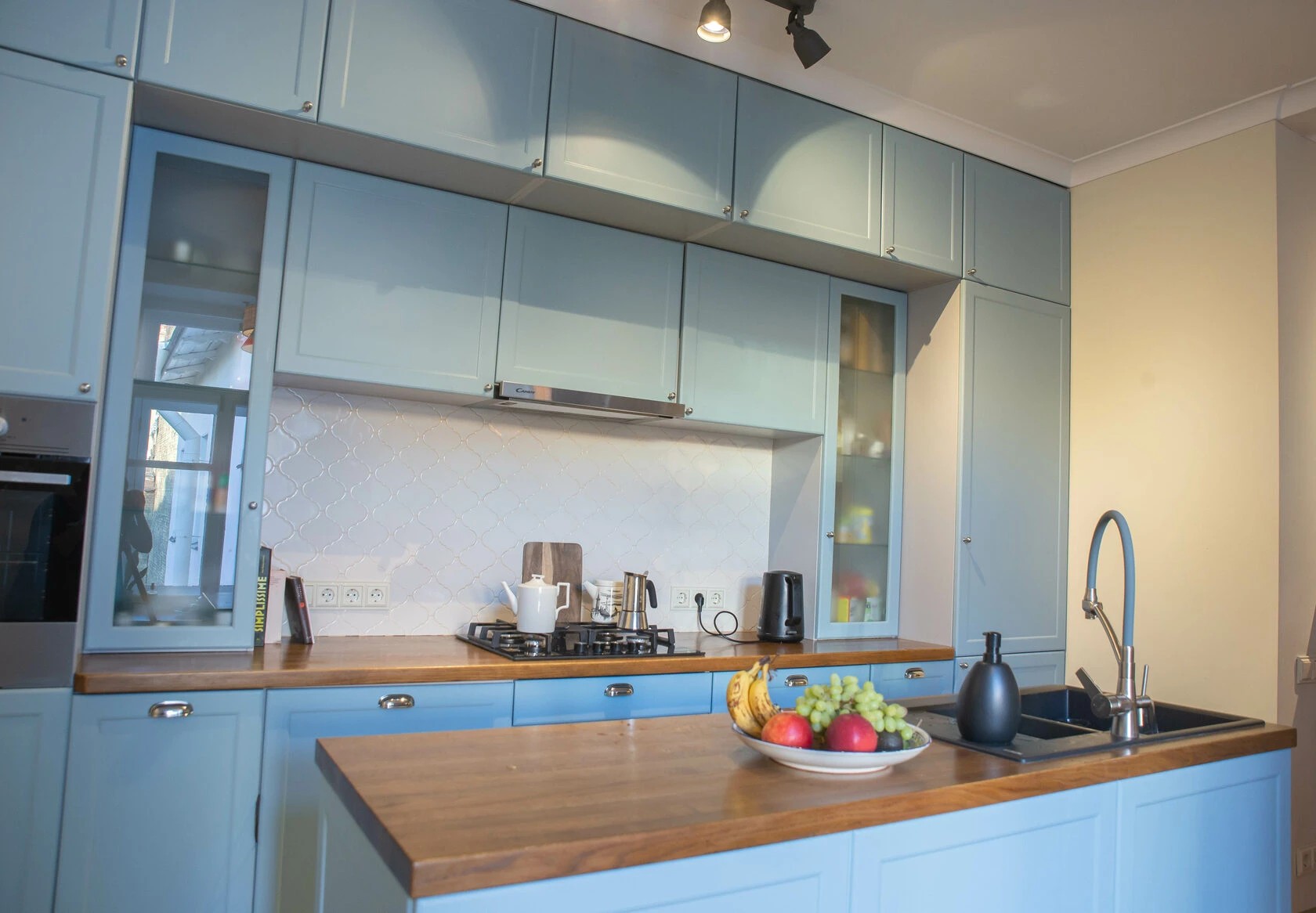 Галерная улица