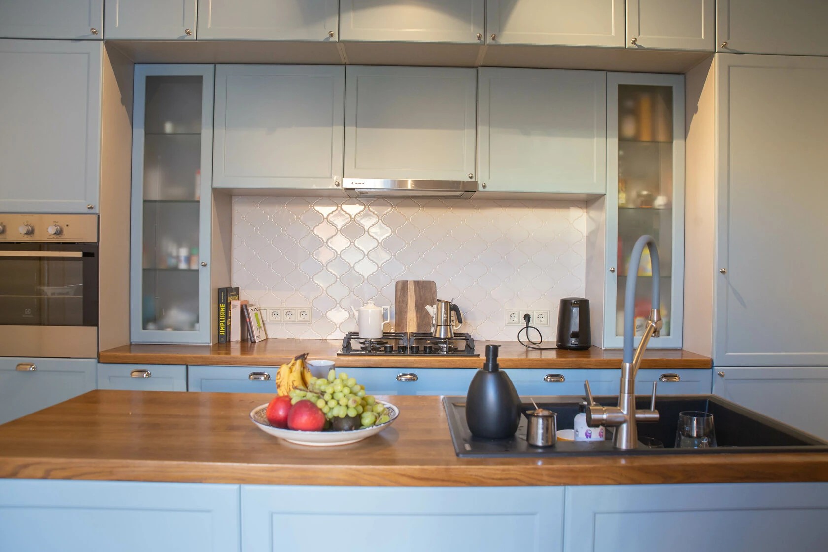 Галерная улица