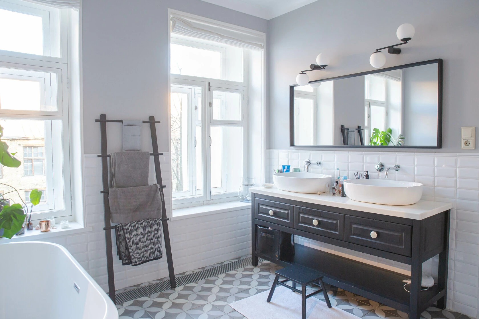 Галерная улица