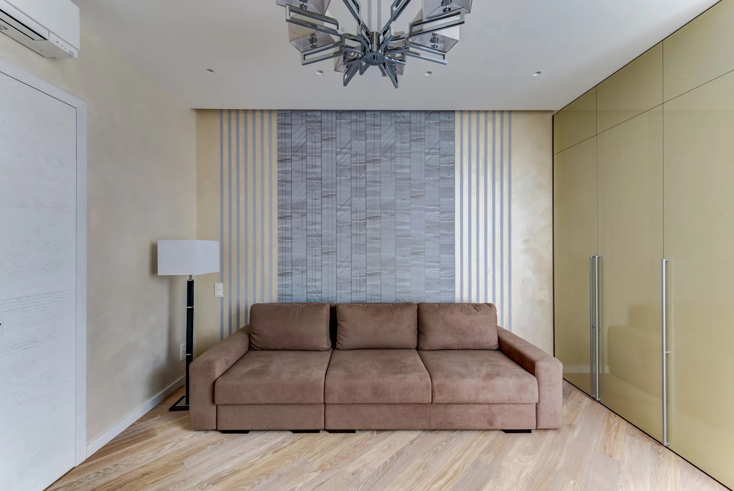 Ремонт 3 комнатной квартиры в светлых тонах