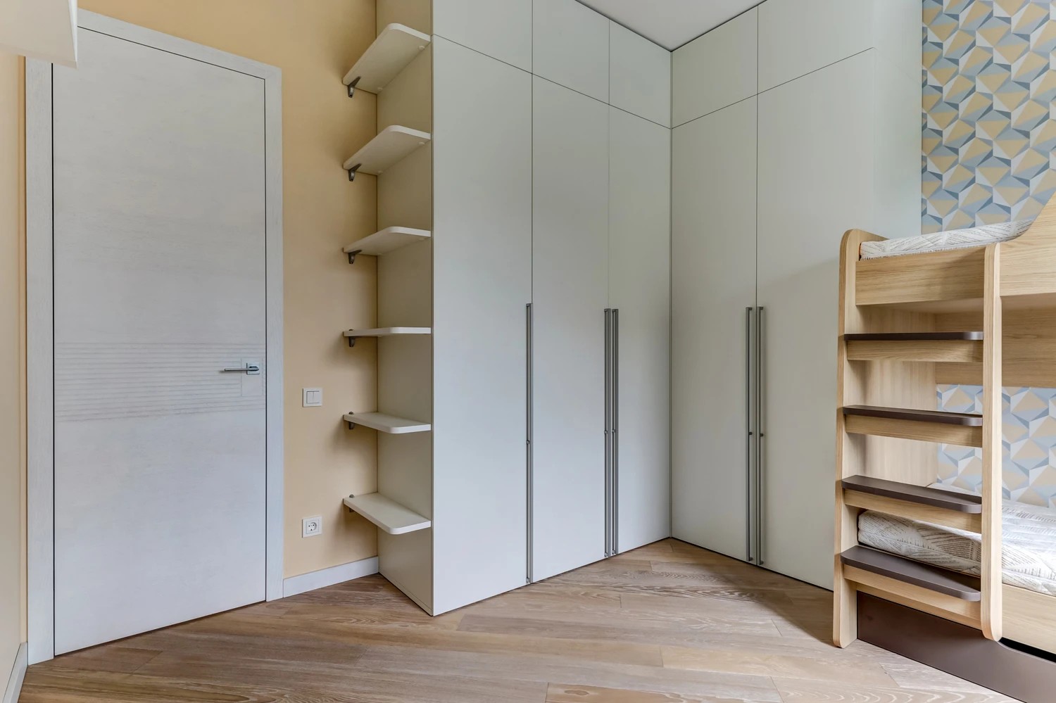 Ремонт 3 комнатной квартиры в светлых тонах