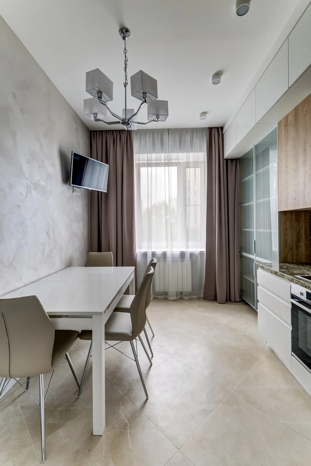 Ремонт 3 комнатной квартиры в светлых тонах