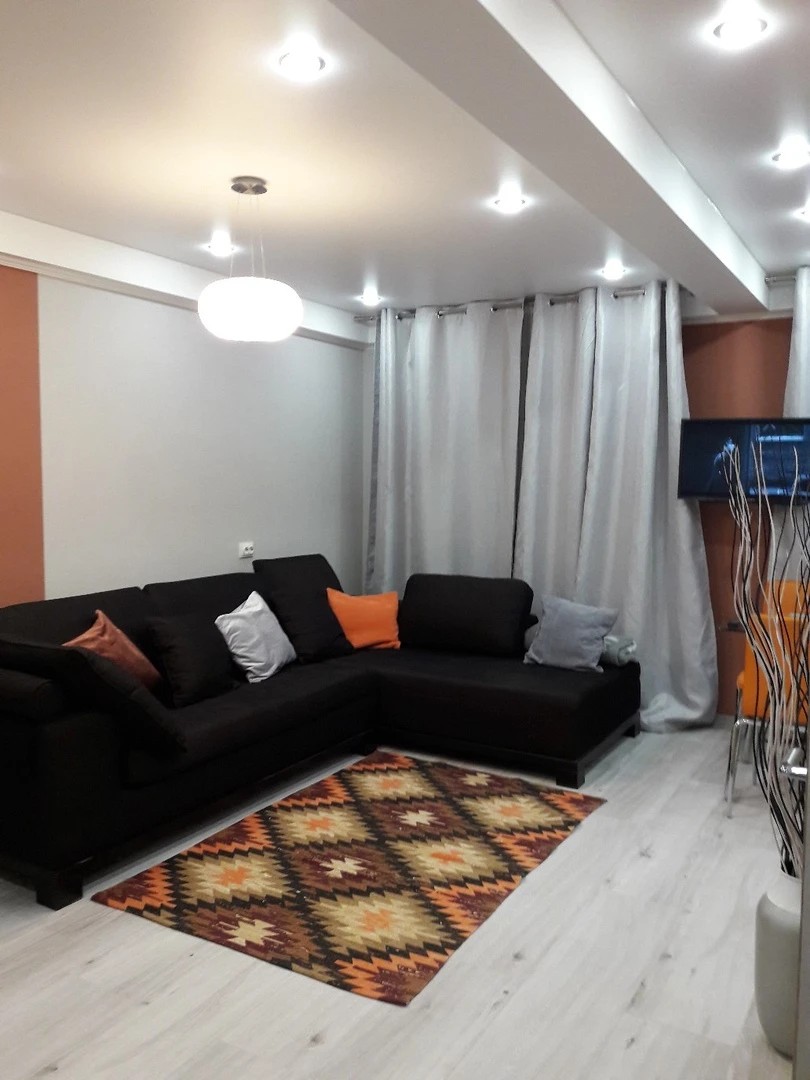 Будапештская д. 88