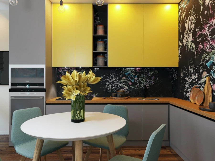 ЯРКИЙ КРЫЛОВ