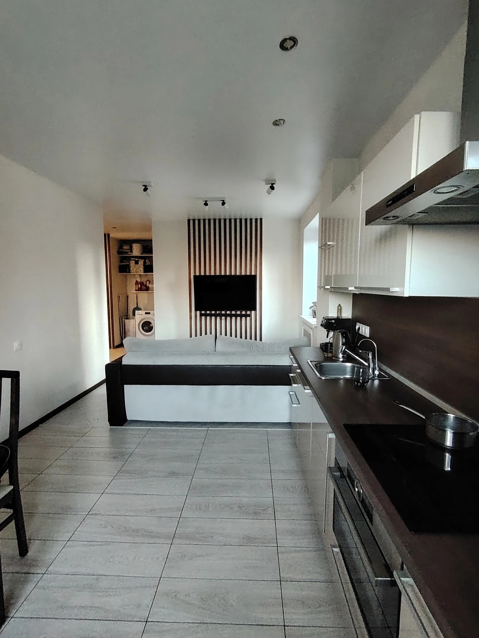 Преображение прихожей и кухни-гостиной