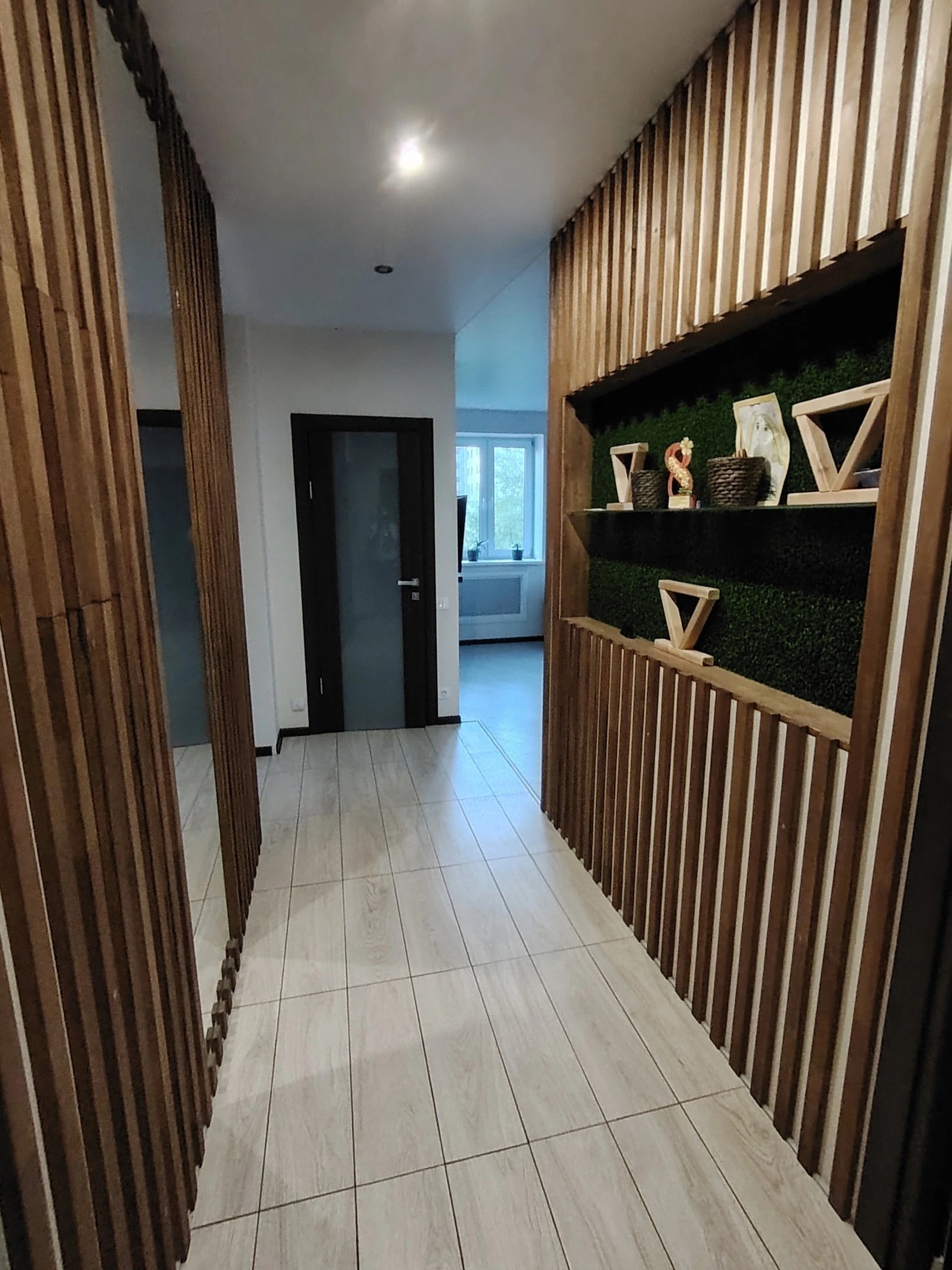 Преображение прихожей и кухни-гостиной