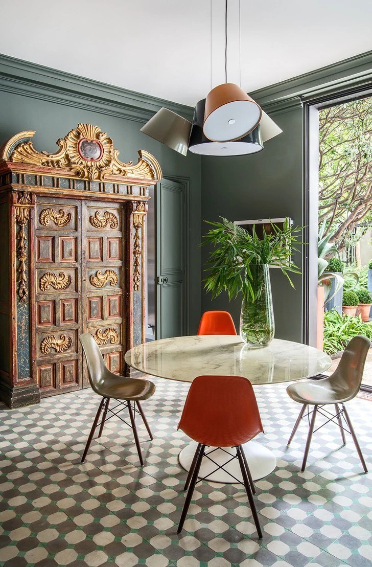 Французский шик, утонченность и обаяние.