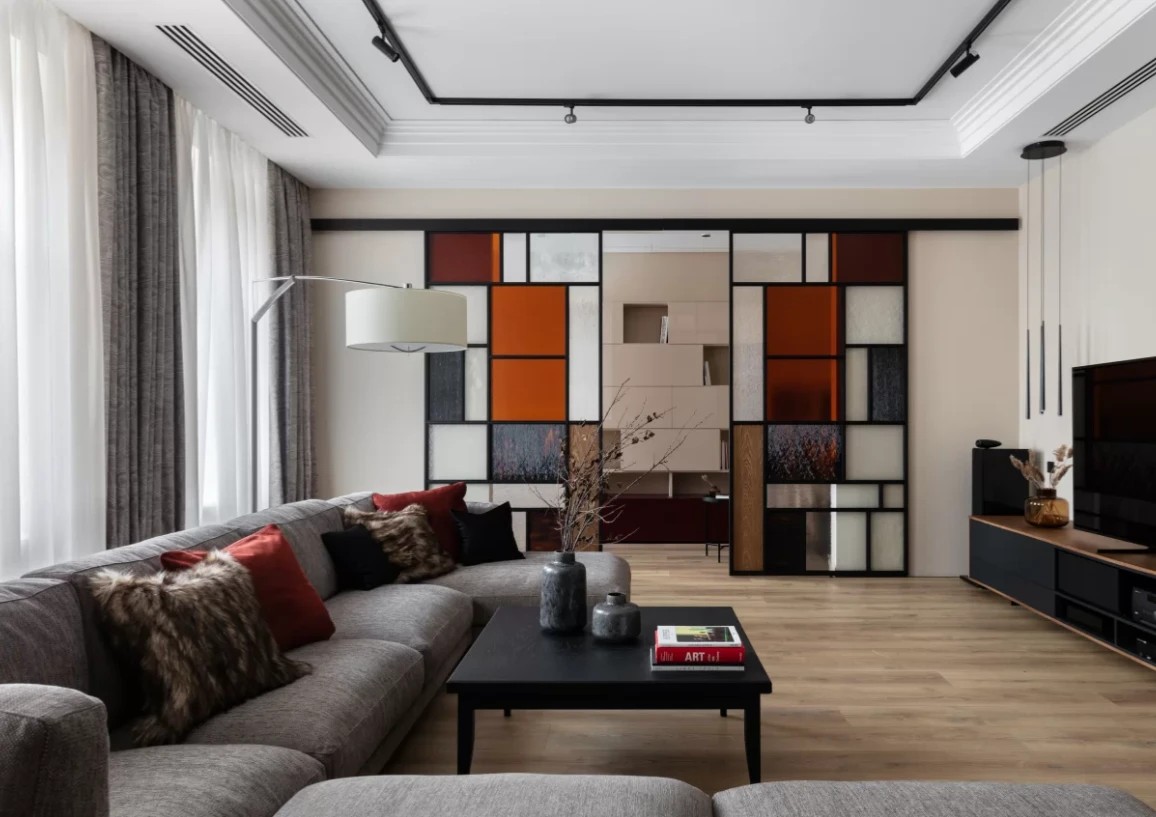 Трехкомнатная квартира на Петроградской стороне