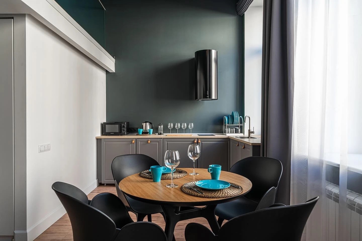 Квартира-студия на Английской набережной