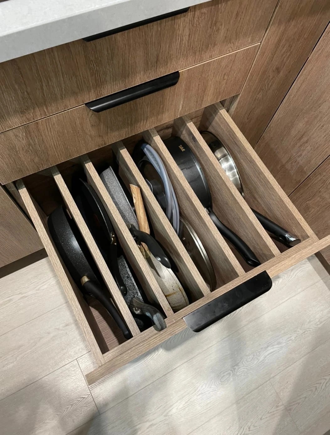 Кухня-столовая для семьи в ЖК "Я-Романтик"