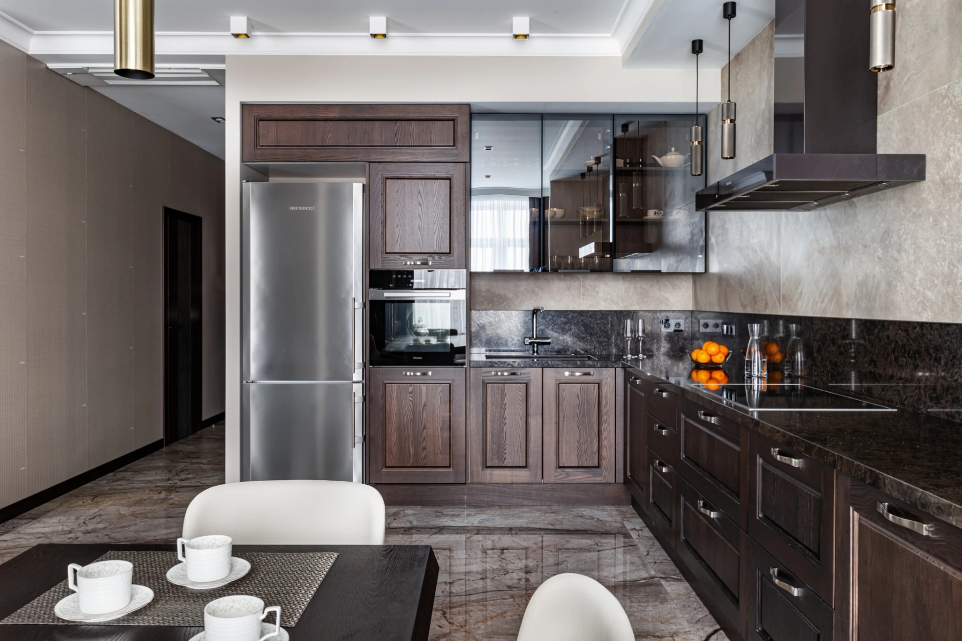 КВАРТИРА НА ПР. ТОРЕЗА