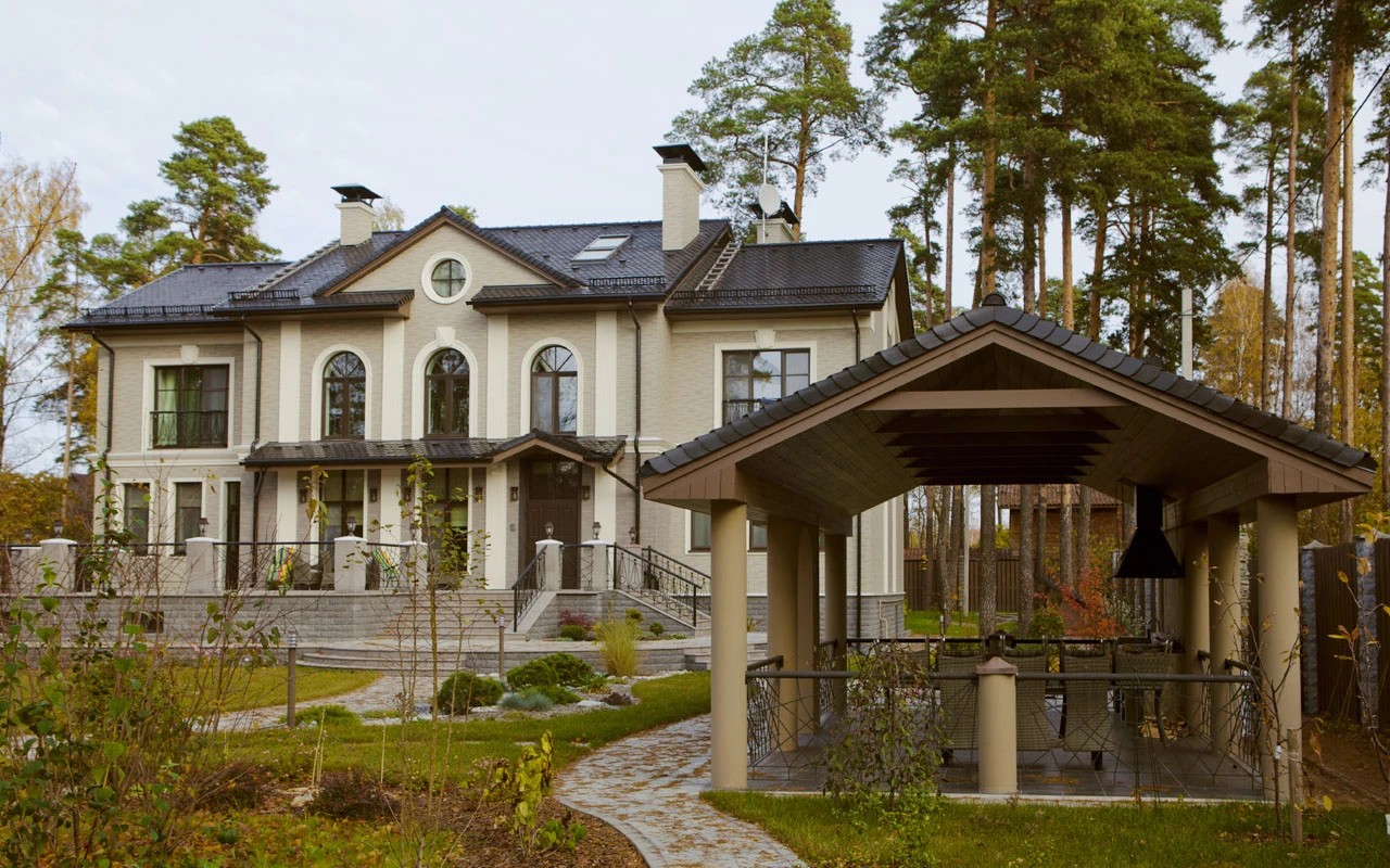 КОТТЕДЖ В ЛИСЬЕМ НОСУ