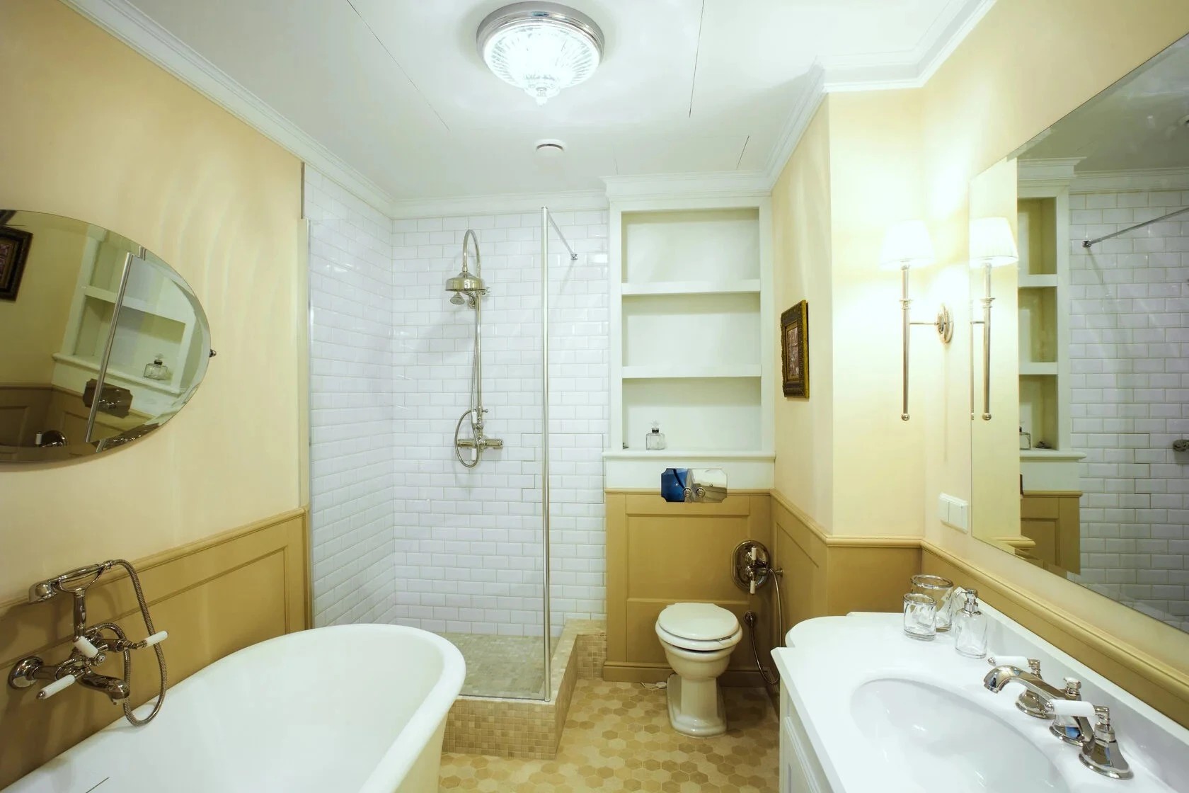 ДОМ НА НОВГОРОДСКОЙ