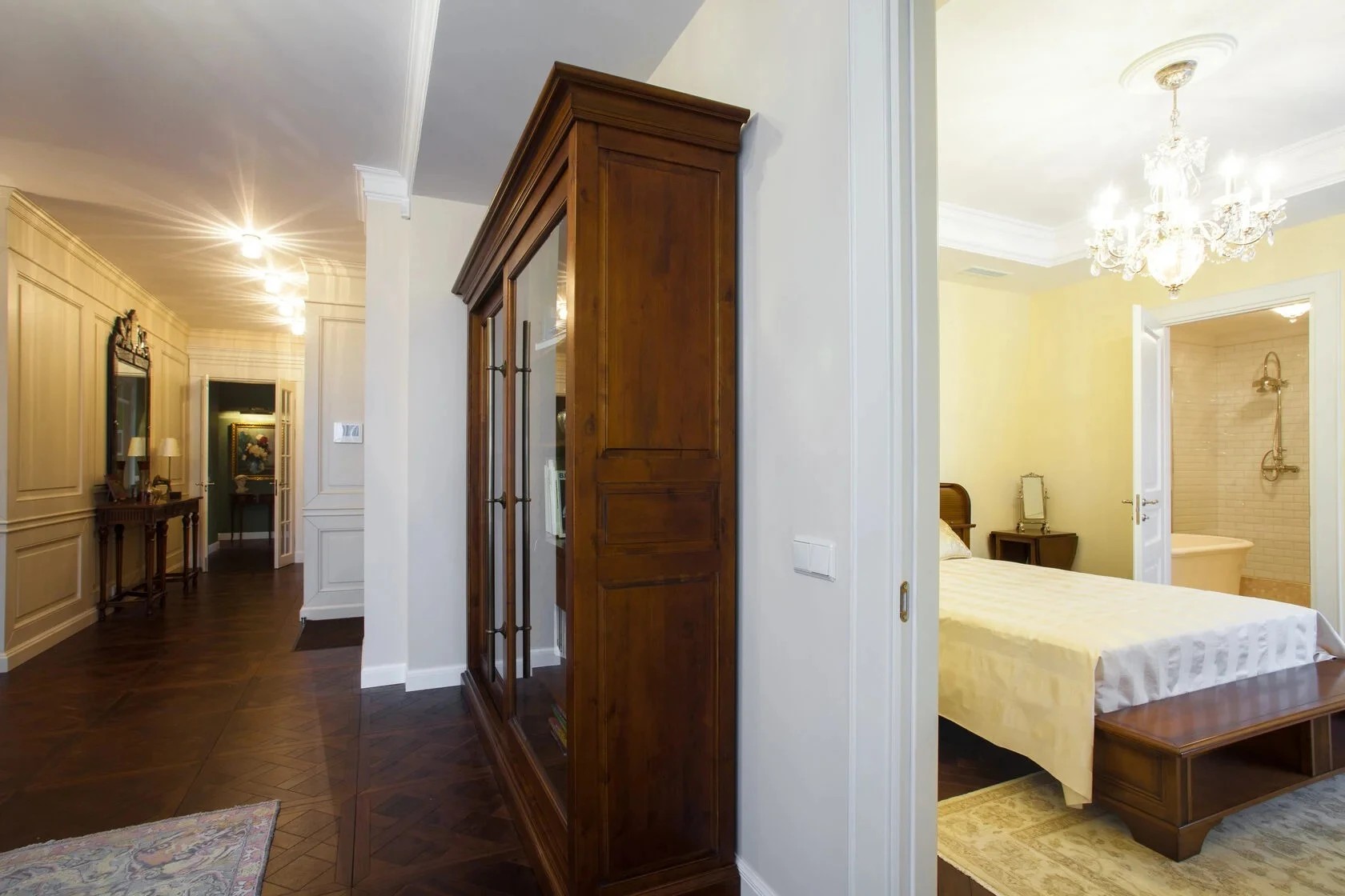 ДОМ НА НОВГОРОДСКОЙ