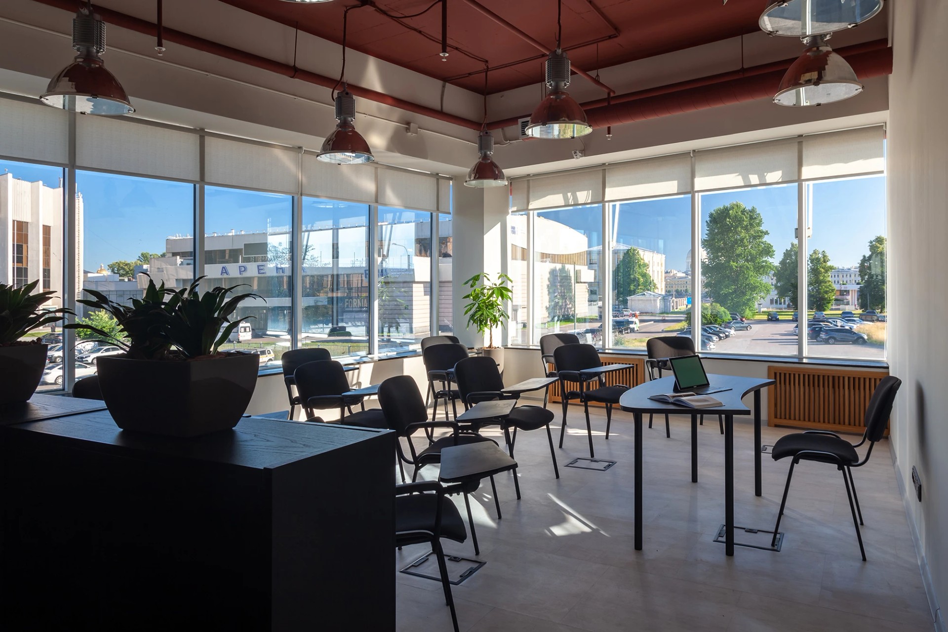 ОФИС ДЛЯ ОФТАЛЬМОЛОГИЧЕСКОЙ КЛИНИКИ