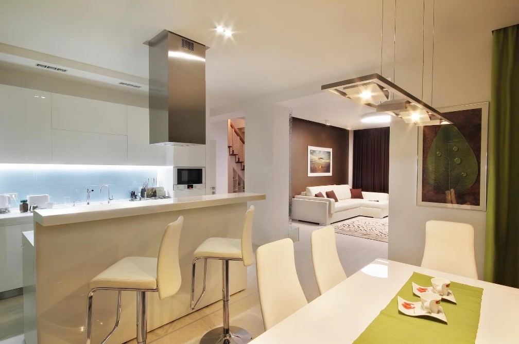 ЗАГОРОДНЫЙ ДОМ