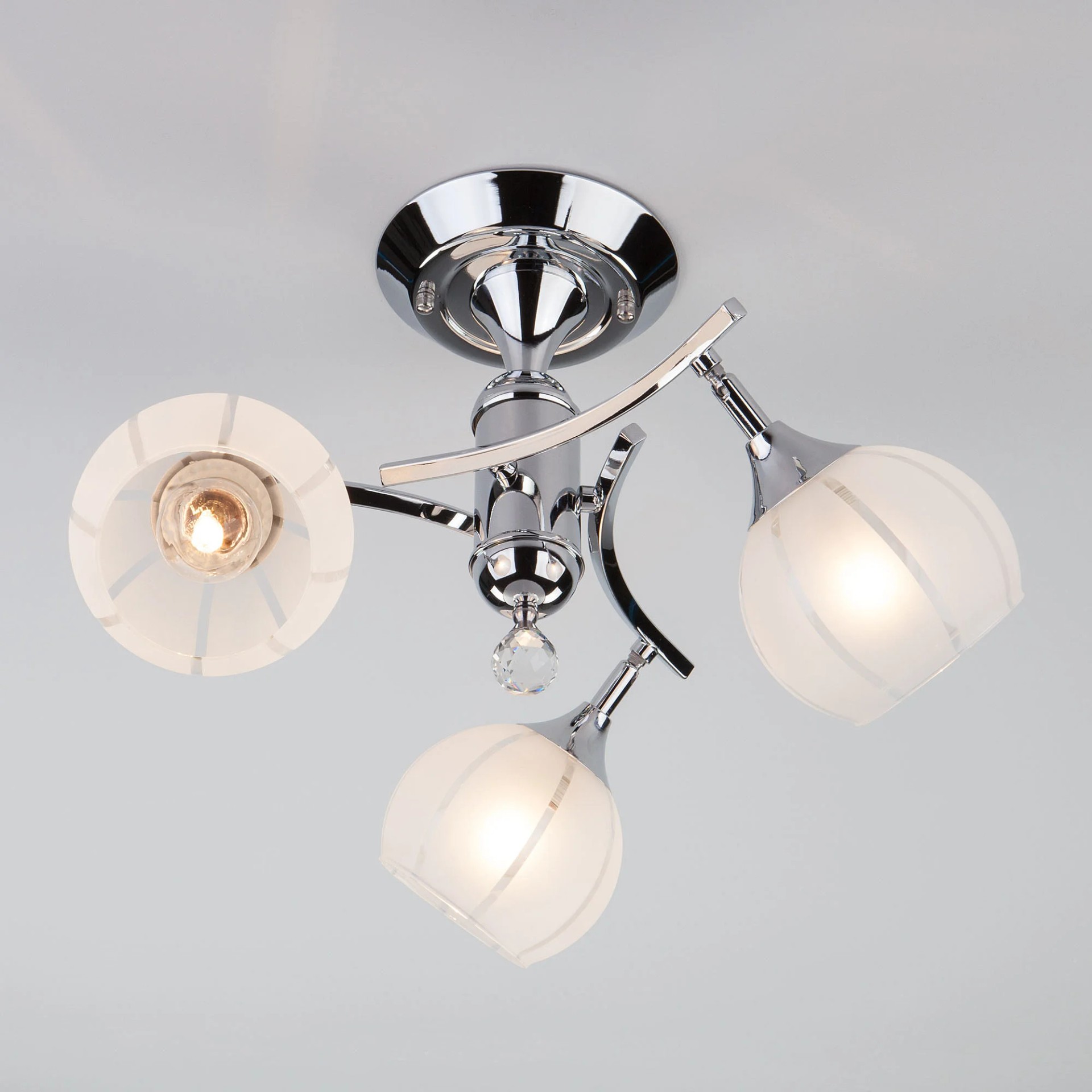 Потолочная люстра Eurosvet Libre 3353/3 хром/белый