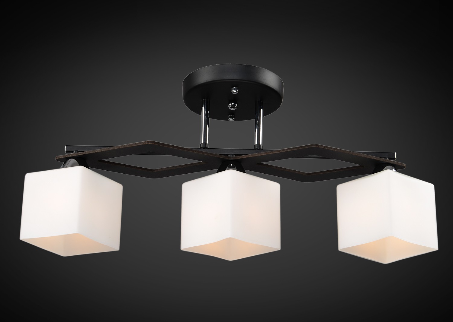 Потолочная люстра Максисвет 8550 1-8550-3-BK E14