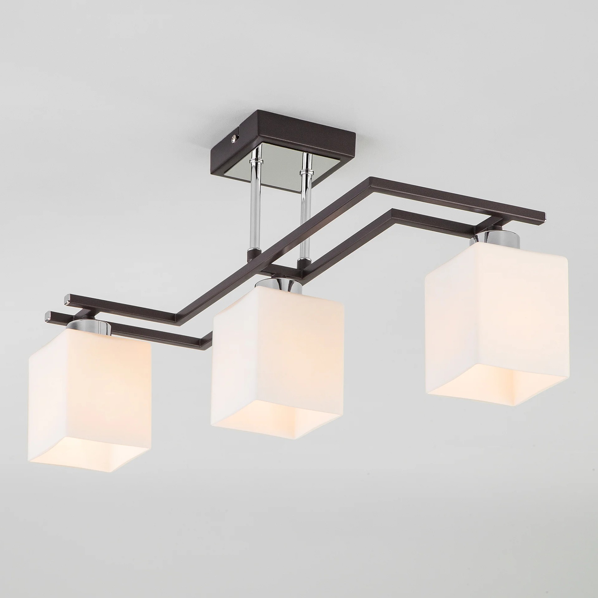 Потолочная люстра Eurosvet Devis 70018/3 хром/венге