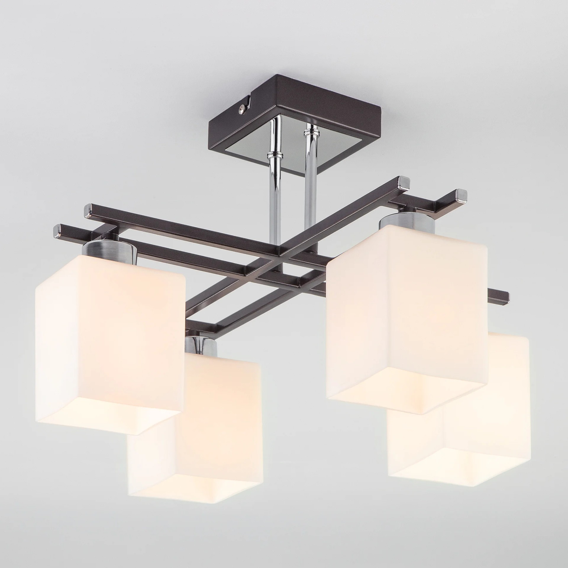 Потолочная люстра Eurosvet Devis 70018/4 хром/венге